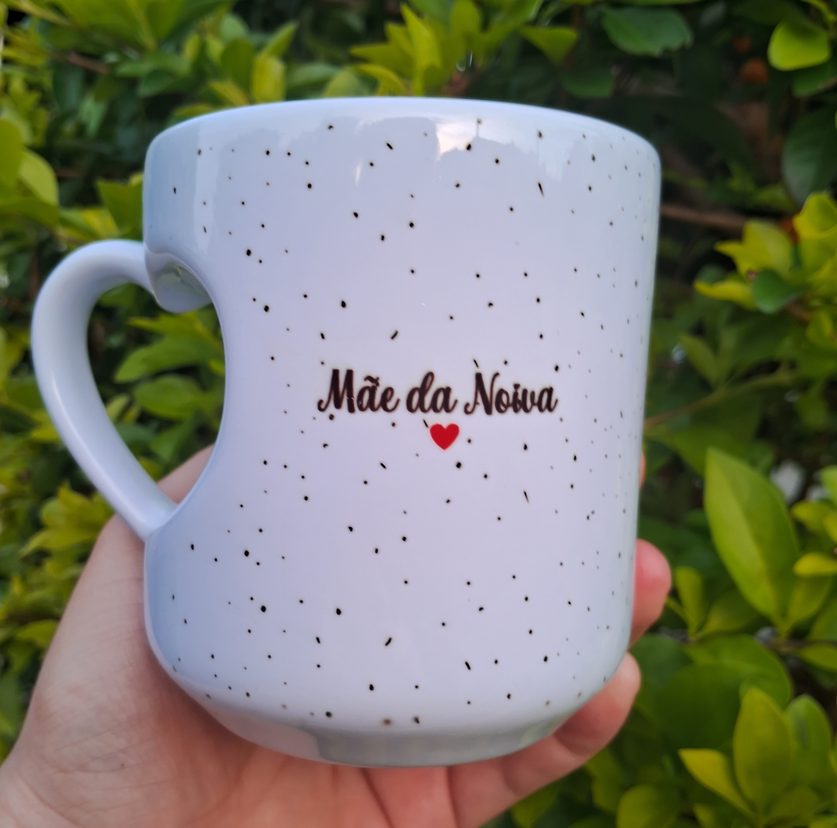 Torre com 4 unidades de canecas com encaixe na base e suporte de metal. Personalizada com seu nome, logo ou mensagem à sua escolha. 150ml a unidade.